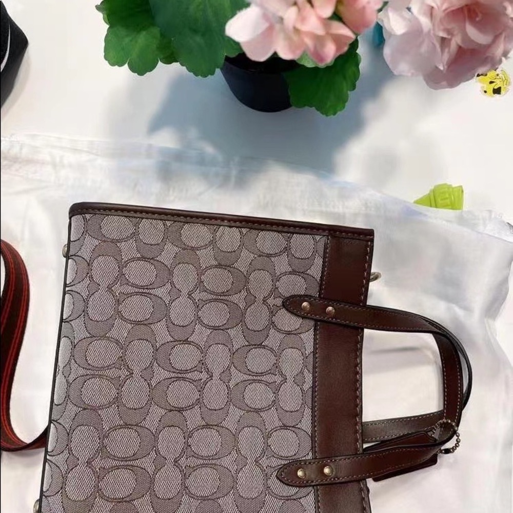 Field Tote 22 In Signature Jacquard - Picture 7 of 10